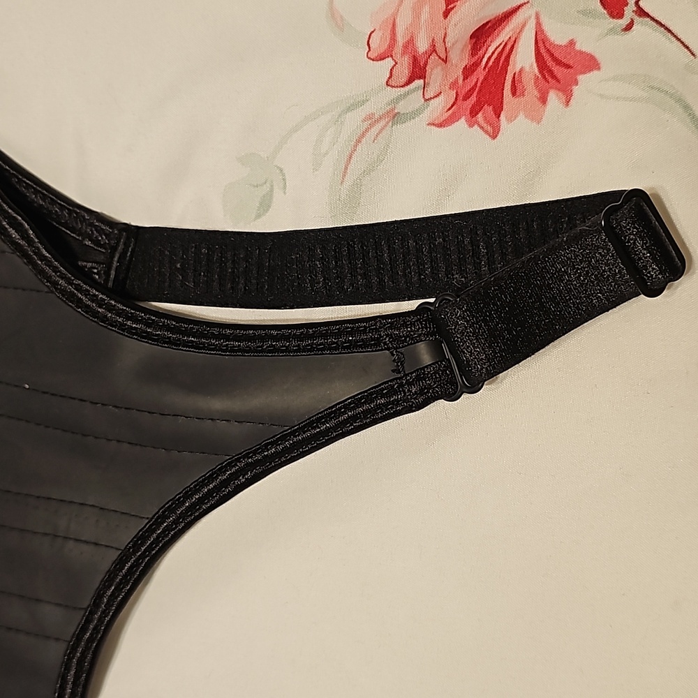 GYK COMPRESSION VEST - Picture 4 of 5